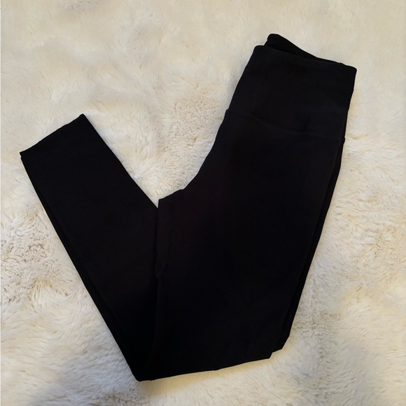 MPG Black Leggings - Picture 1 of 4